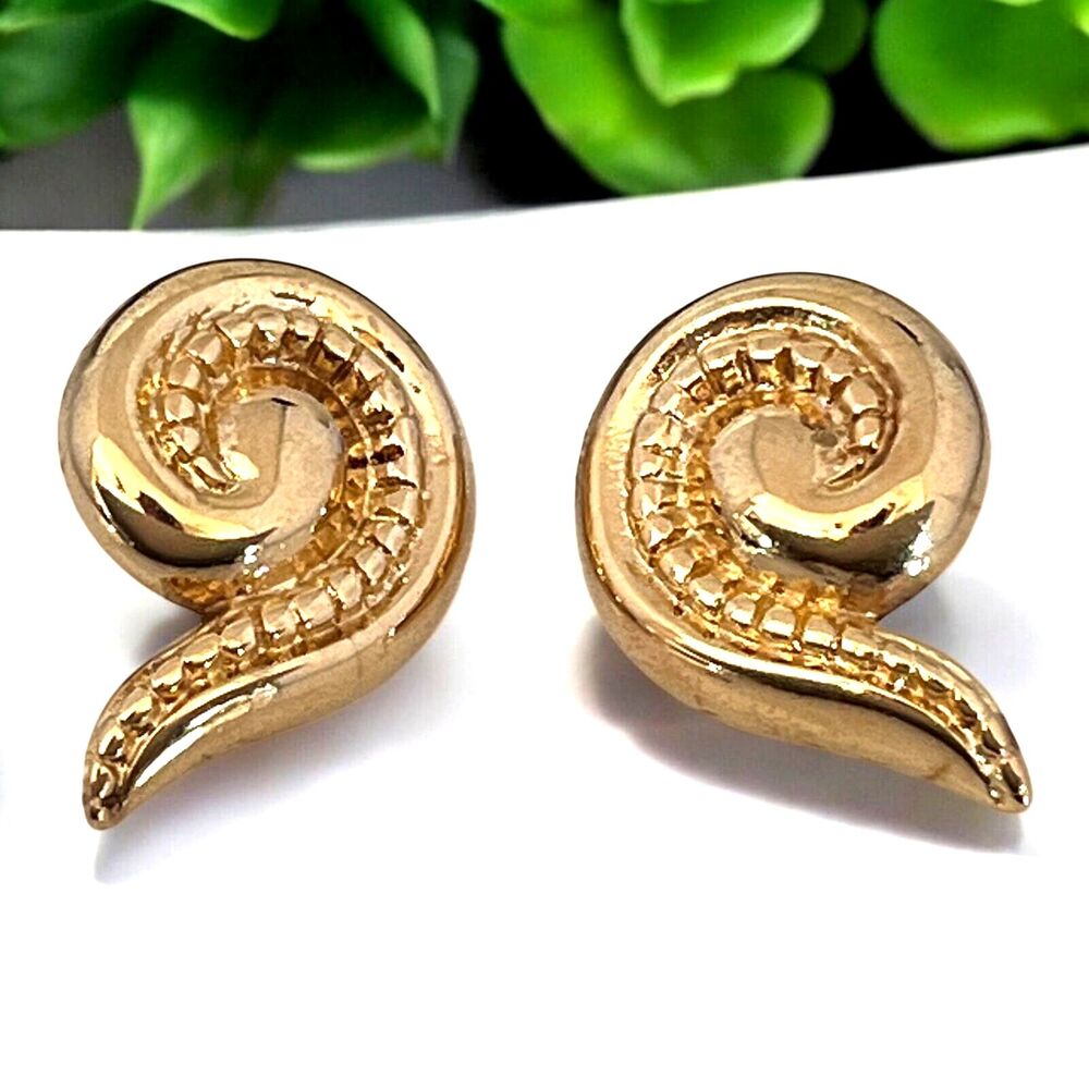 Vintage 1980s Textured Swirl Earrings Gold Tone Pierced - 8T